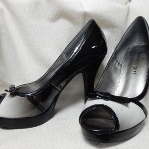 Madden Girl Lepore size 6 Patient Leather High Hee